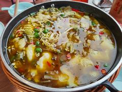 -有红鸡毛店·川菜(建设路店)