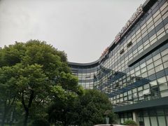 -金桥现代产业园区-停车场