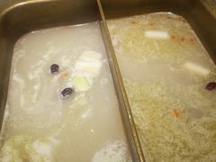 -尚尚仙·酸汤猪手·猪肚鸡火锅(华联万柳购物中心店)