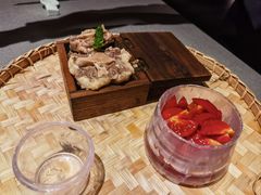 -左庭右院鲜牛肉火锅黑金店(陆家嘴中心店)