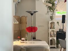 -春树下·树屋花房西餐厅(罍街AS1980店)