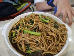 肉丝炒面-老西白点心店