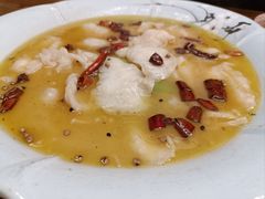 椒麻泉水鱼-靓蛙馆