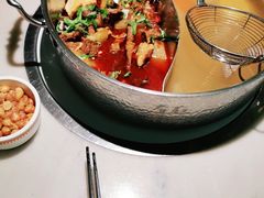 -左庭右院鲜牛肉火锅(浦江欢乐颂店)