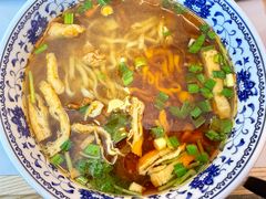 -关陇秦脉凉皮·油泼面(工农路圆融广场店)