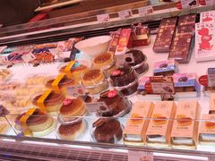 -巴黎贝甜(大宁国际商业广场店)