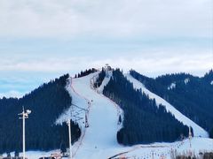 -丝绸之路山地度假区滑雪场
