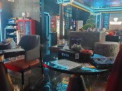 -屋有岛沉浸游戏旗舰店(中山公园店)