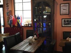 -SISTERS BAR RESTAURANT川意酒馆(嘉善老市H楼店)