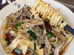 -方铲铲·成都板凳面(滨江银泰店)