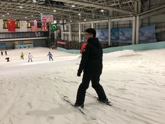 -乔波室内滑雪场