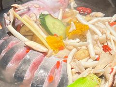 -鲜潭蒸汽石锅鱼(欢乐海岸购物中心店)