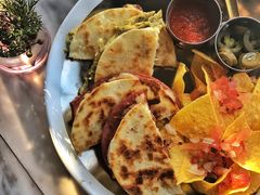 鸡牛双肉芝士墨西哥馅饼-The Rug Cafe(王府中环店)
