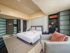 -喜鹊愉家酒店(郑州曼哈顿博览中心地铁站店)