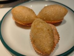 金钩珍珠咸水角-新兴·金羊座·粤菜点心(乐峰店)