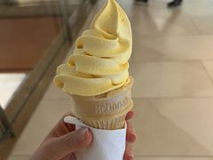 -麦当劳甜品站(高德置地广场春广场店)