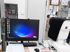 -豪门视光·星趣控·蔡司依视路眼镜代理商(中央大街店)