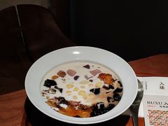 娟姗奶大满贯-RUXU入续鸳鸯糖水铺(万菱汇店)