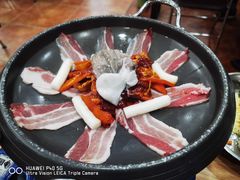 -牛信亭韩国料理·炭火烤肉(紫藤路店)