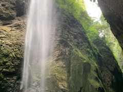-龙水峡地缝景区