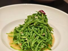 -阿瓦山寨·湘菜现炒·剁椒鱼头王(咸阳总店)