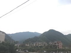 -安吉龙王山峡谷漂流