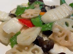 -江渔儿酸菜鱼(万科东荟城店)