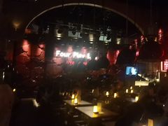 -FOUR PLAY BAR