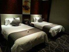 android_upload_pic-常州环球恐龙城维景国际大酒店