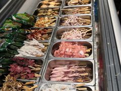 自助取餐区-万记麻辣烫国展总店