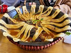 水库鱼头粘卷子-八次方密云水库鱼粘卷子·熏鸽子·农家菜