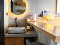 -闲隅江景艺术酒店(解放碑洪崖洞总店)