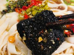 -湘人龙记老长沙米粉(鸟巢店)
