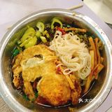 南宁探店—好吃排队的覃记生榨米粉