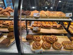 -巴黎贝甜(大宁国际商业广场店)