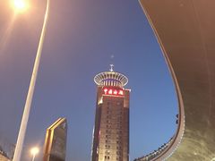 -陆家嘴空中步行连廊