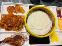 -月枫江南小馆(绿地缤纷广场店)