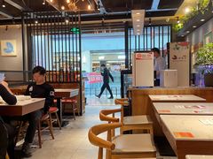 大堂-渝是乎酸菜鱼(龙旗购物中心店)