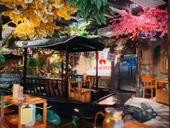 -城墙拐拐火锅(三峡广场黑金冠店)