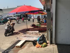 -七宝蔬菜农副产品综合交易市场-停车场