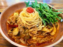 牛肉辣油意面-I HOLIC艾豪丽披萨(KKone店)