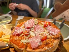 -Dragon Pizza•圆脸龙披萨·牛排餐厅