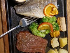 烤海鲈鱼牛排拼盘-必胜客(百联又一城店)