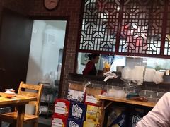 大堂-遵义虾子卢四羊肉粉(大沽路店)