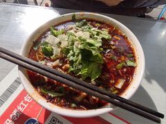 -崇州余荞面(落虹桥店)