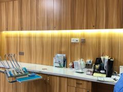 -上海仁爱医院口腔科 · 种植