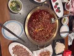 -小天鹅火锅·一线江景洪鼎旗舰店(洪崖洞店)