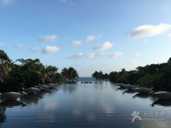 -亚龙湾喜来登·美景台大堂吧