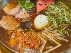 -聚合鑫东北熏酱熟食麻辣面(长阳店)