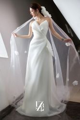 -Renee芮亦婚纱(原丽莎)